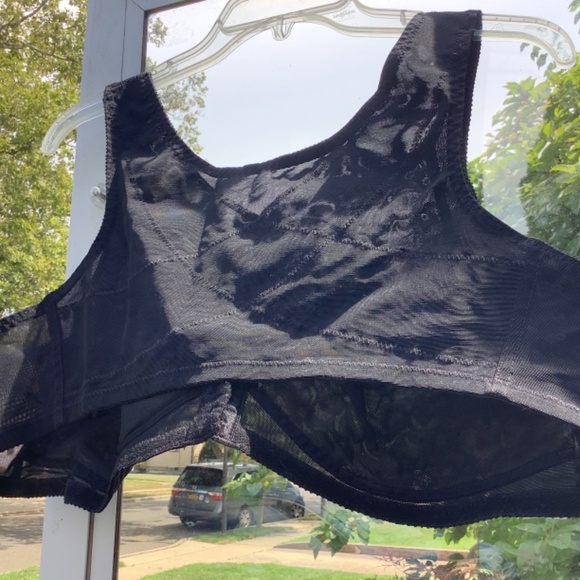 Black Lacy Flattering Bra size 52B flower appliqué Front hook closure NEW - Picture 5 of 7
